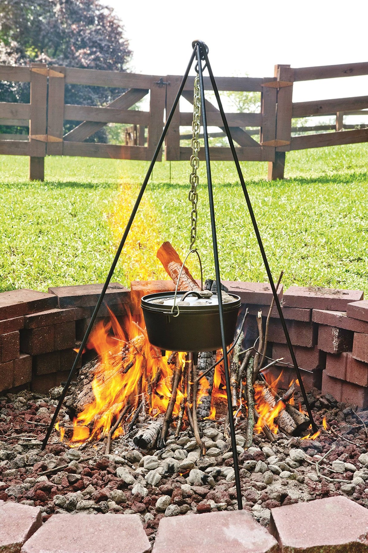 Cast Iron Camp Dutch Oven 6-Quart D98105