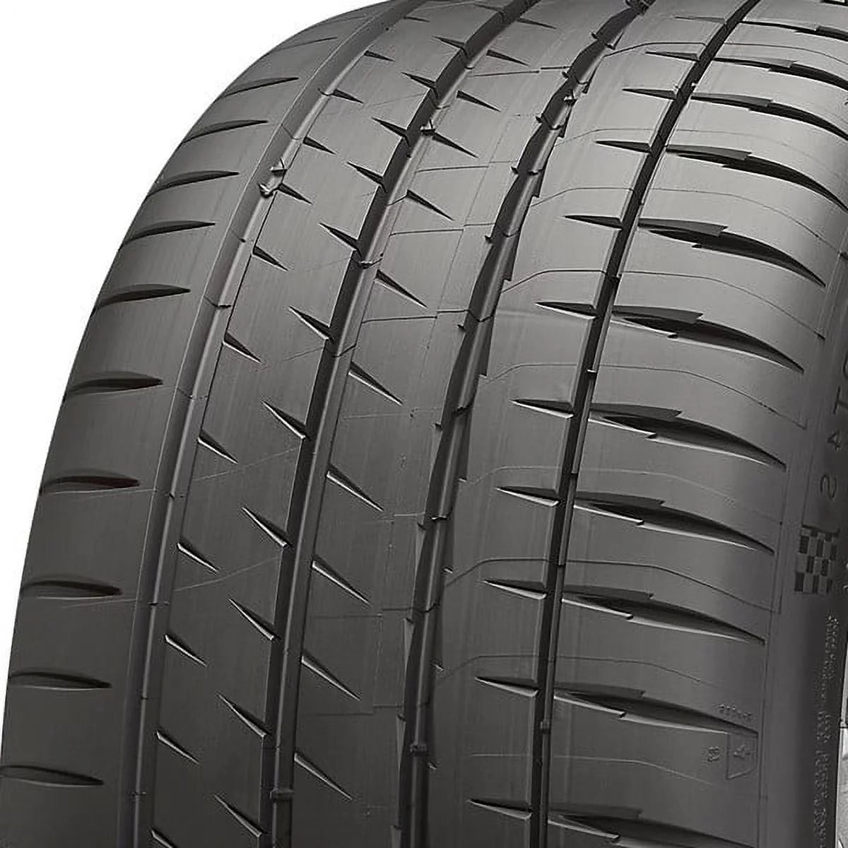 Set of 4 245/45R19 Performance Tires N551