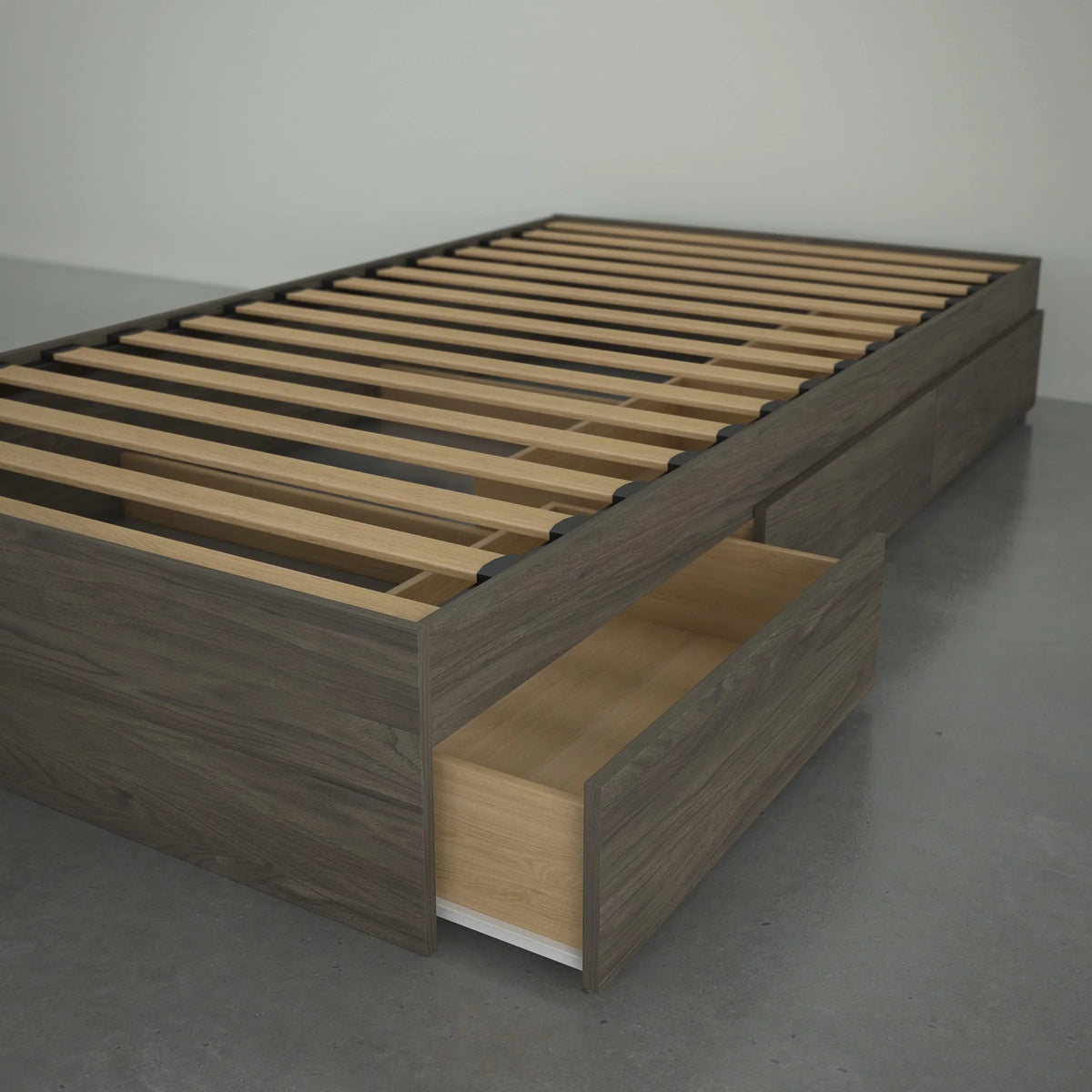 Twin Size Storage Wood Bed Frame with 3 Drawers R650