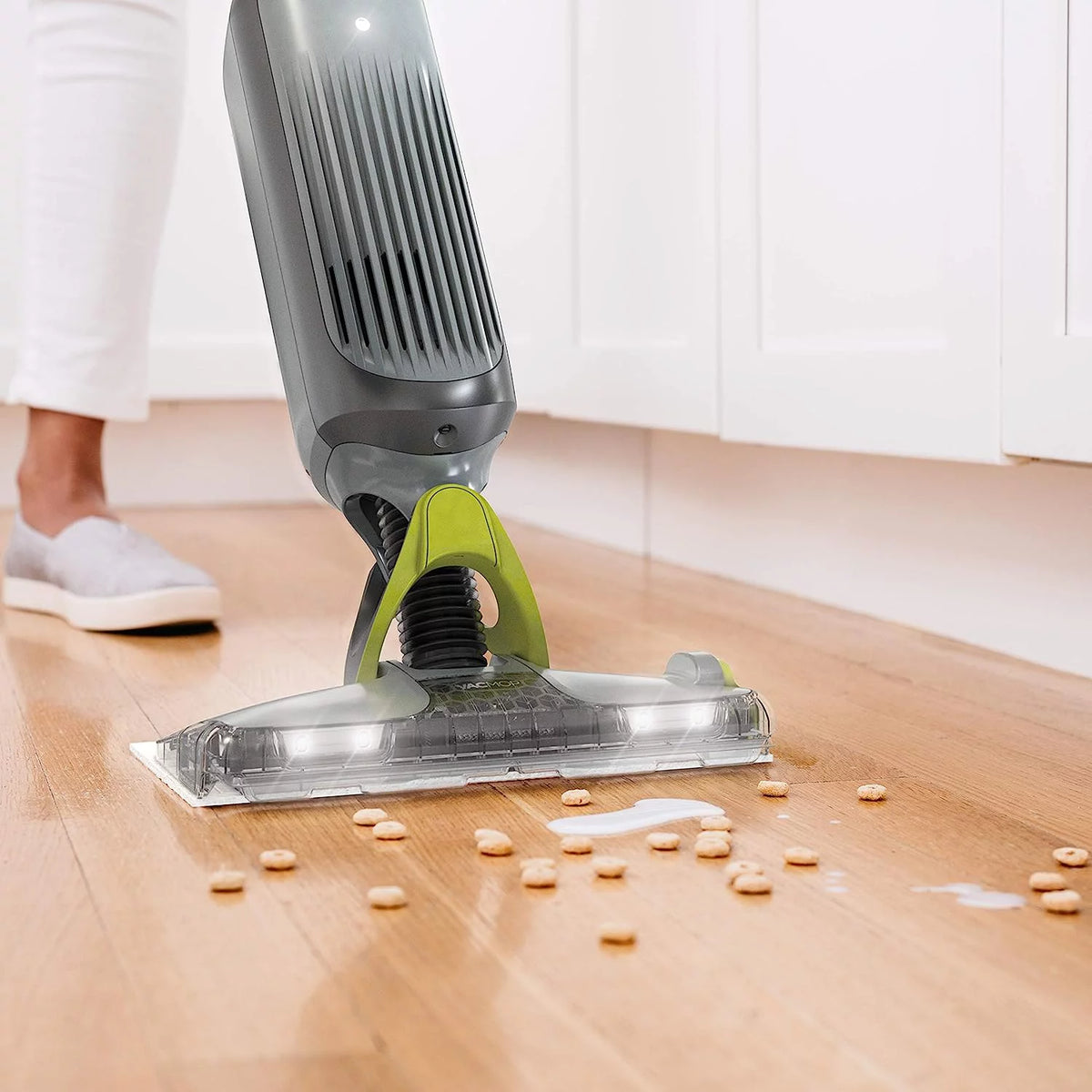 Cordless Hard Floor Vacuum Mop with 12 Disposable Pads Q229