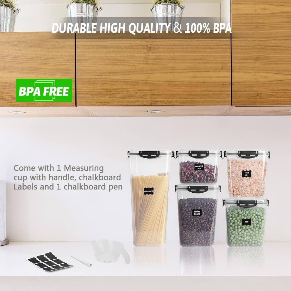 Set of 4 Plastic Airtight Food Storage Containers with Lids Y8688