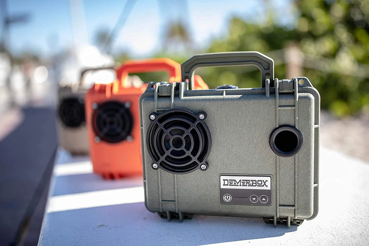 Blue Waterproof Rugged Outdoor Speaker with USB Charging V6174