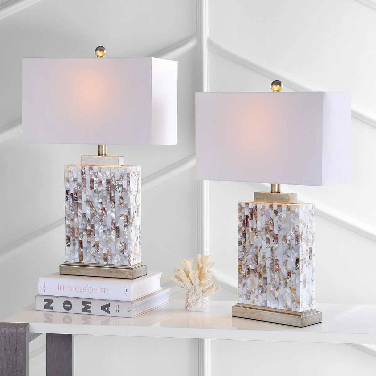 Ivory Shell Table Lamp (Set of 2) N44076