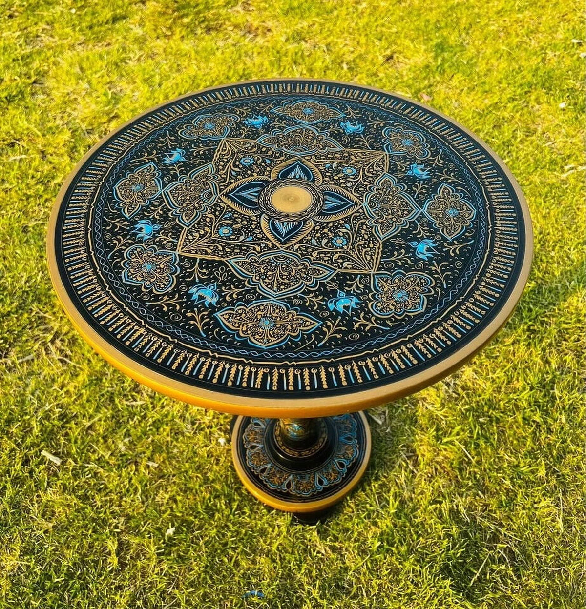 Engraved Wood Round Table W668416