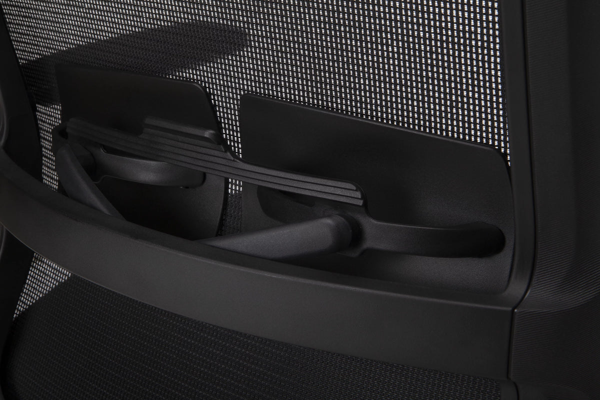 Black Task Chair Y3333